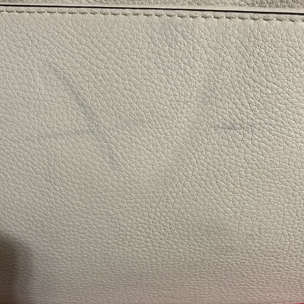 Michael Kors Hamilton Weekender - Picture 4 of 7